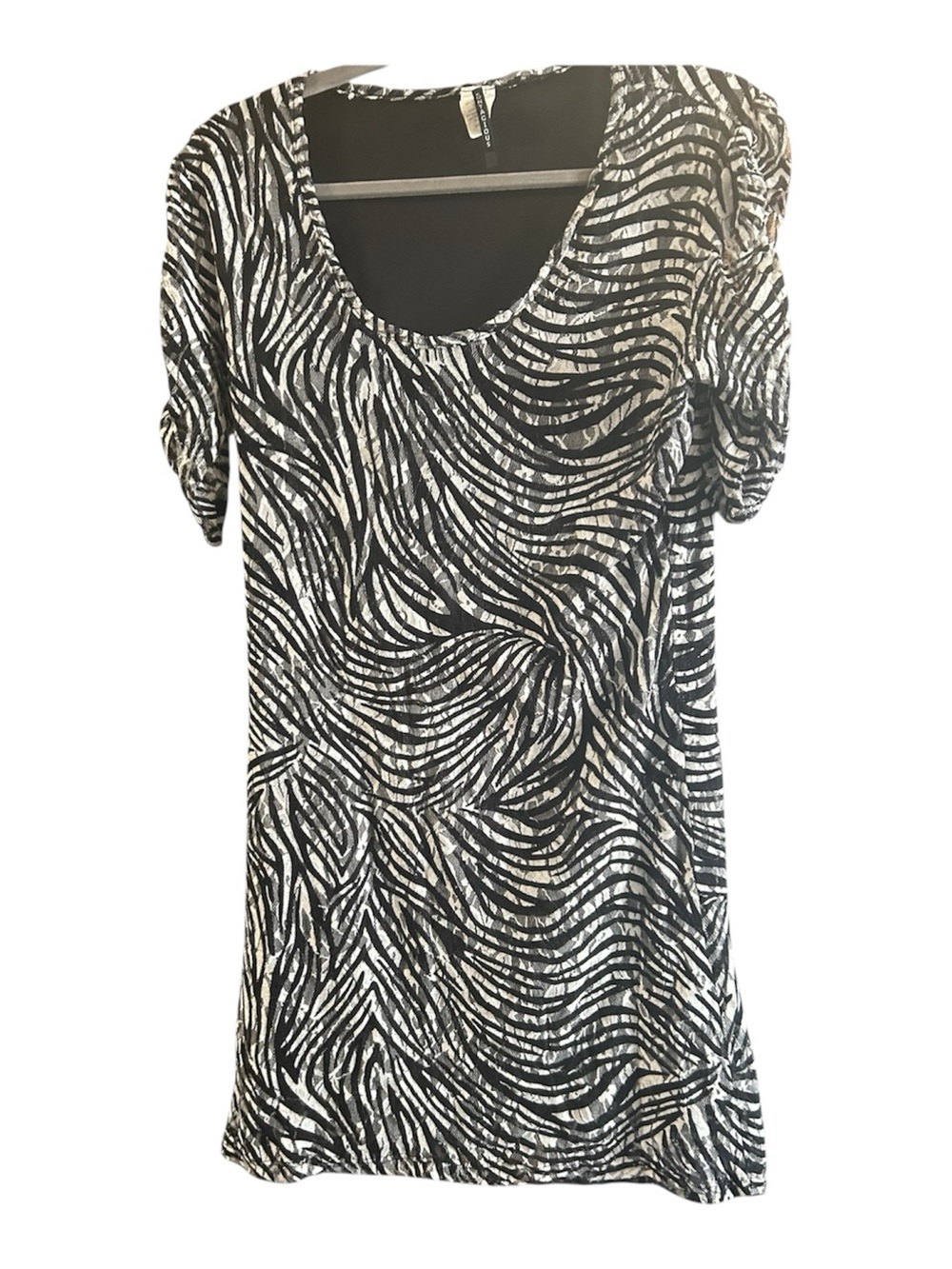 Kontagious Black and White Zebra-Print Scoop Neck Tunic 1X